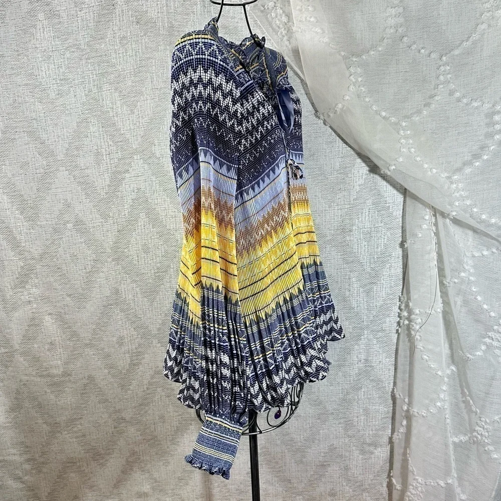 Ted Baker Deliie long sleeve pleated v neck blouse size 6